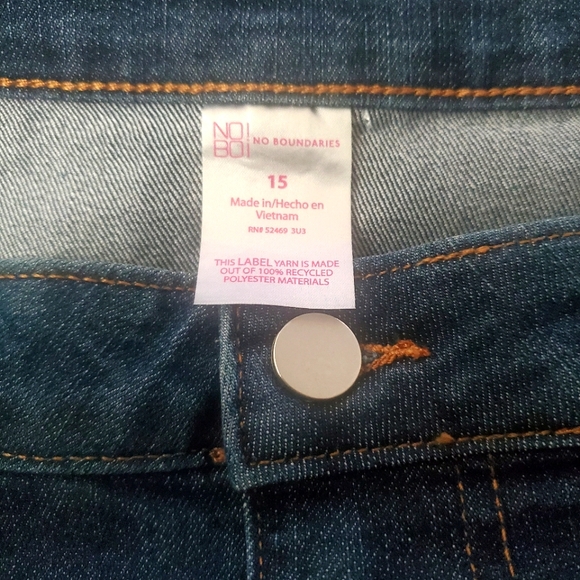 Stud Mini Skirt - Picture 4 of 4